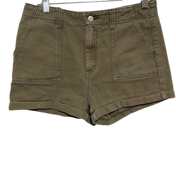 PACSUN Green Khaki Mom Utility Shorts - Picture 3 of 13